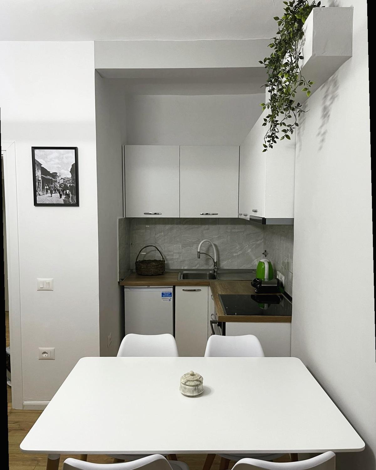 Beratinus Apartment In Berat Center Luaran gambar