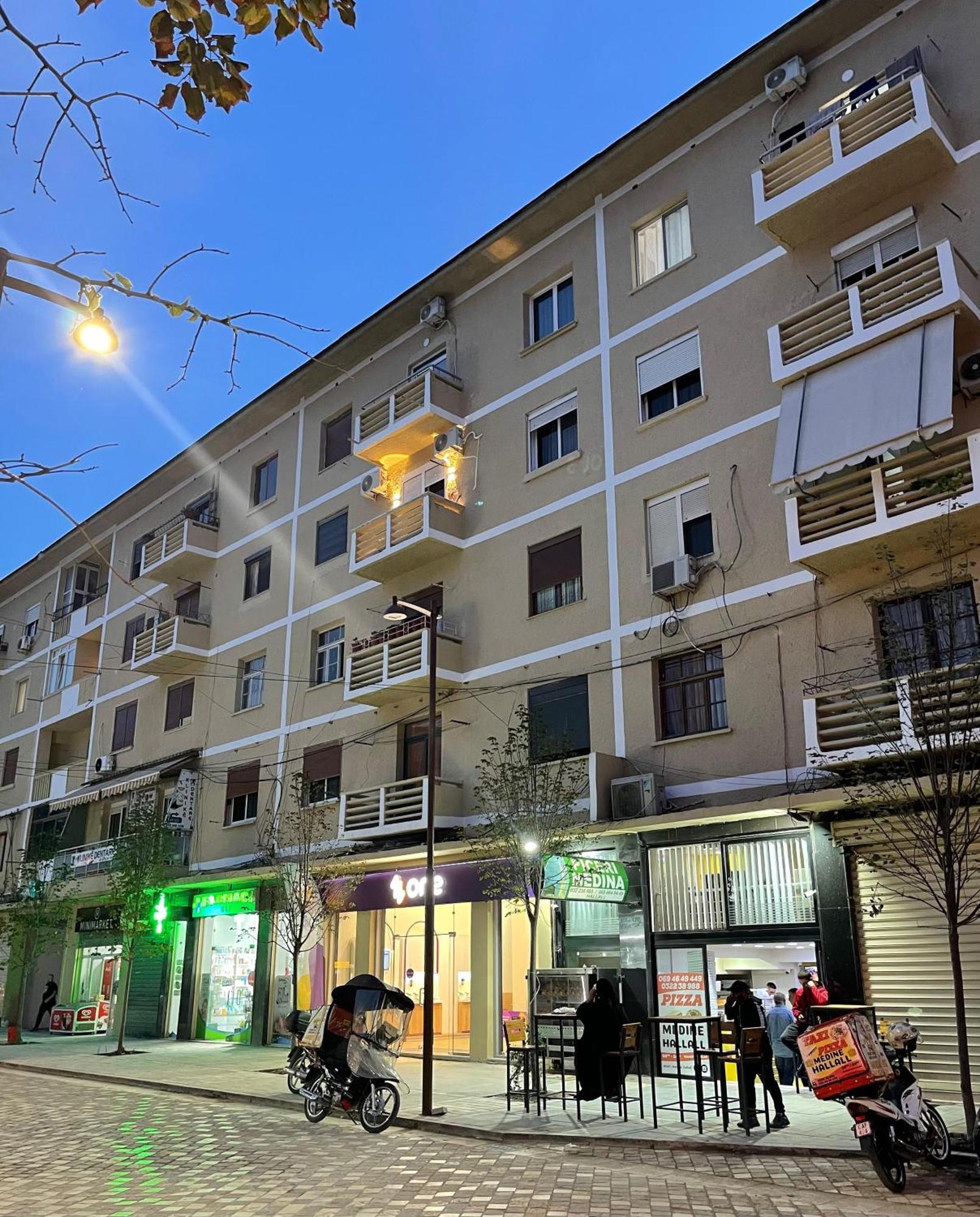 Beratinus Apartment In Berat Center Luaran gambar