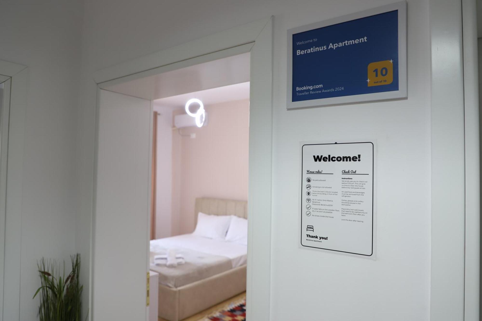 Beratinus Apartment In Berat Center Luaran gambar