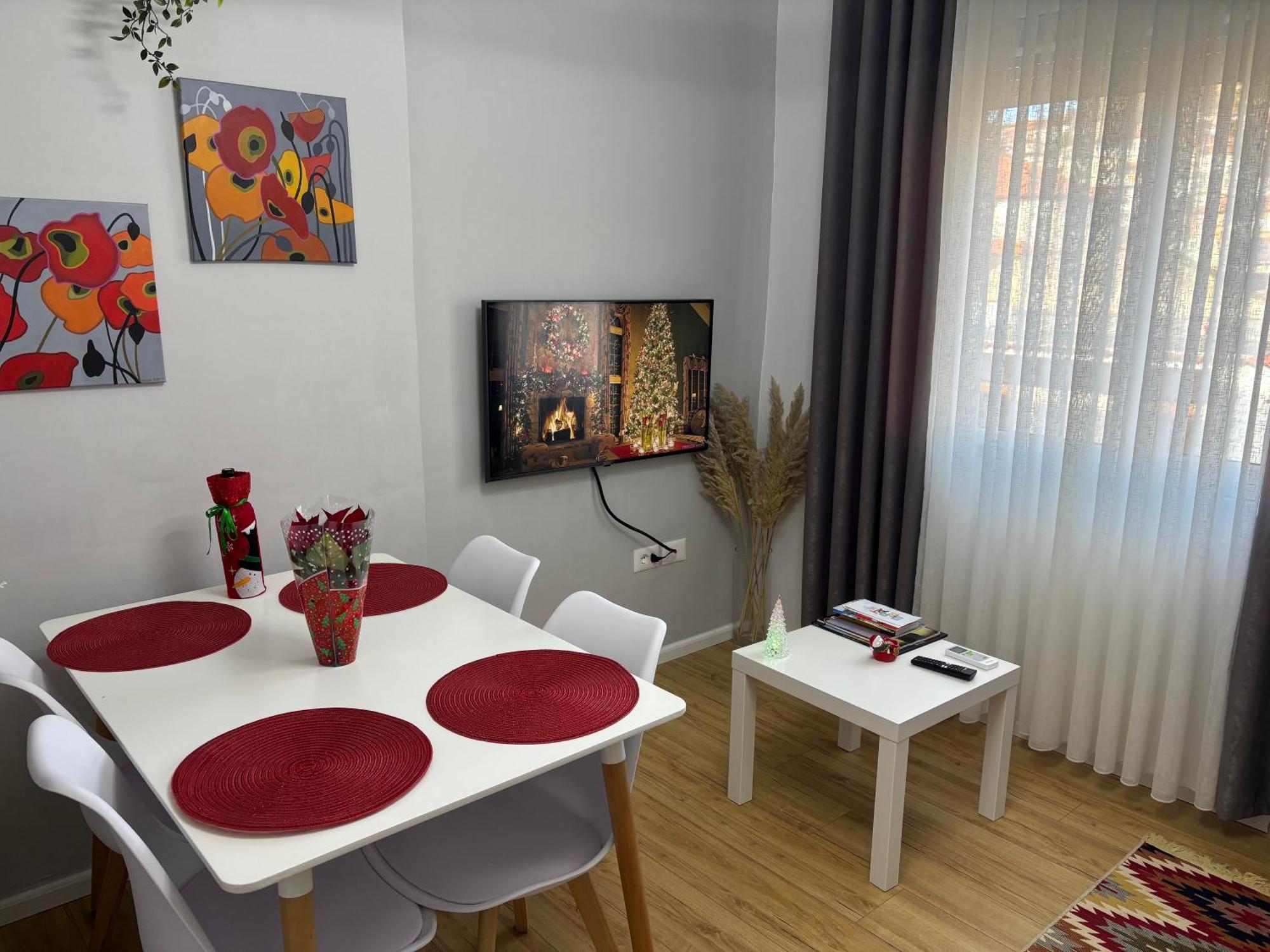 Beratinus Apartment In Berat Center Luaran gambar