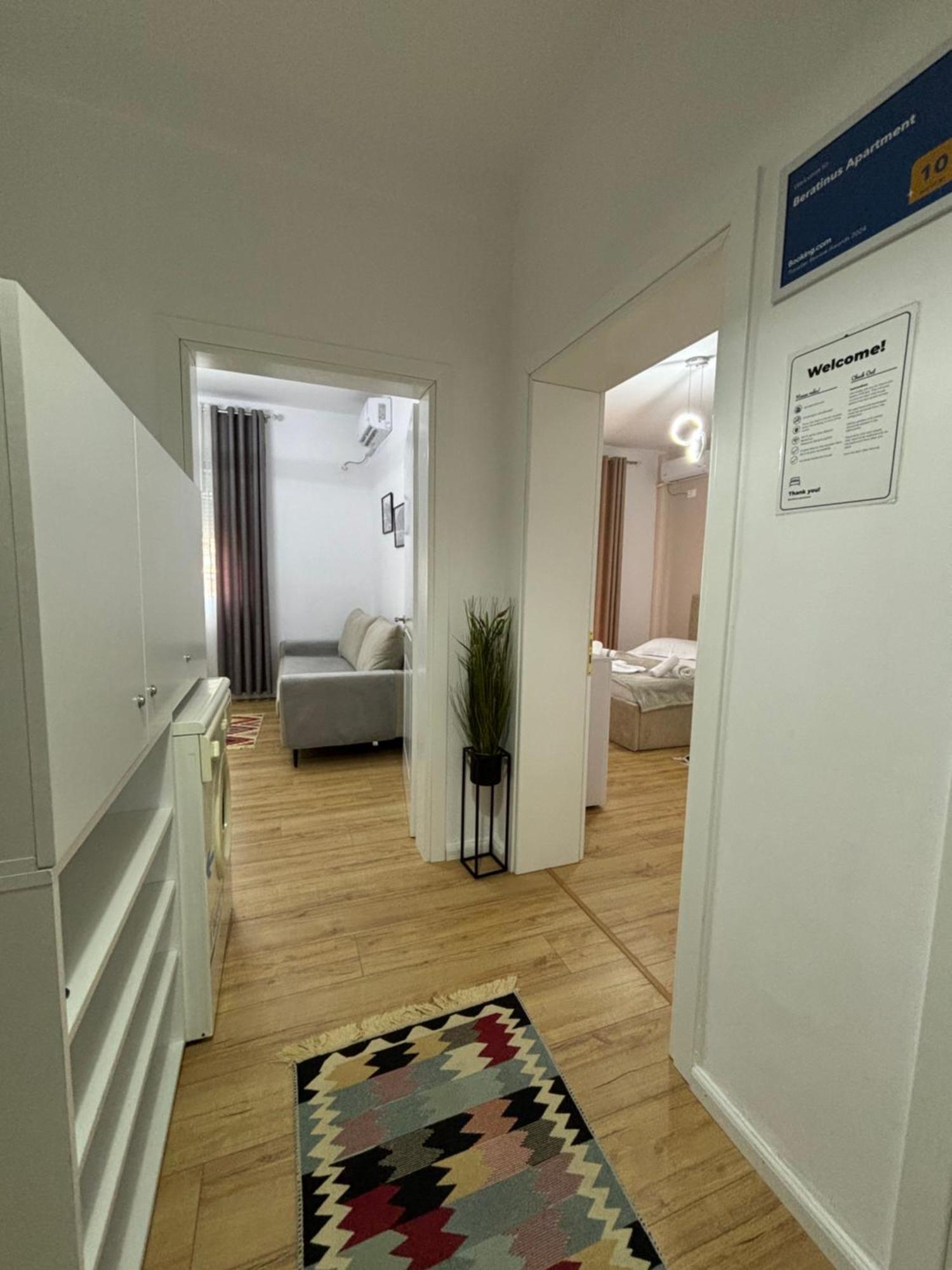 Beratinus Apartment In Berat Center Luaran gambar